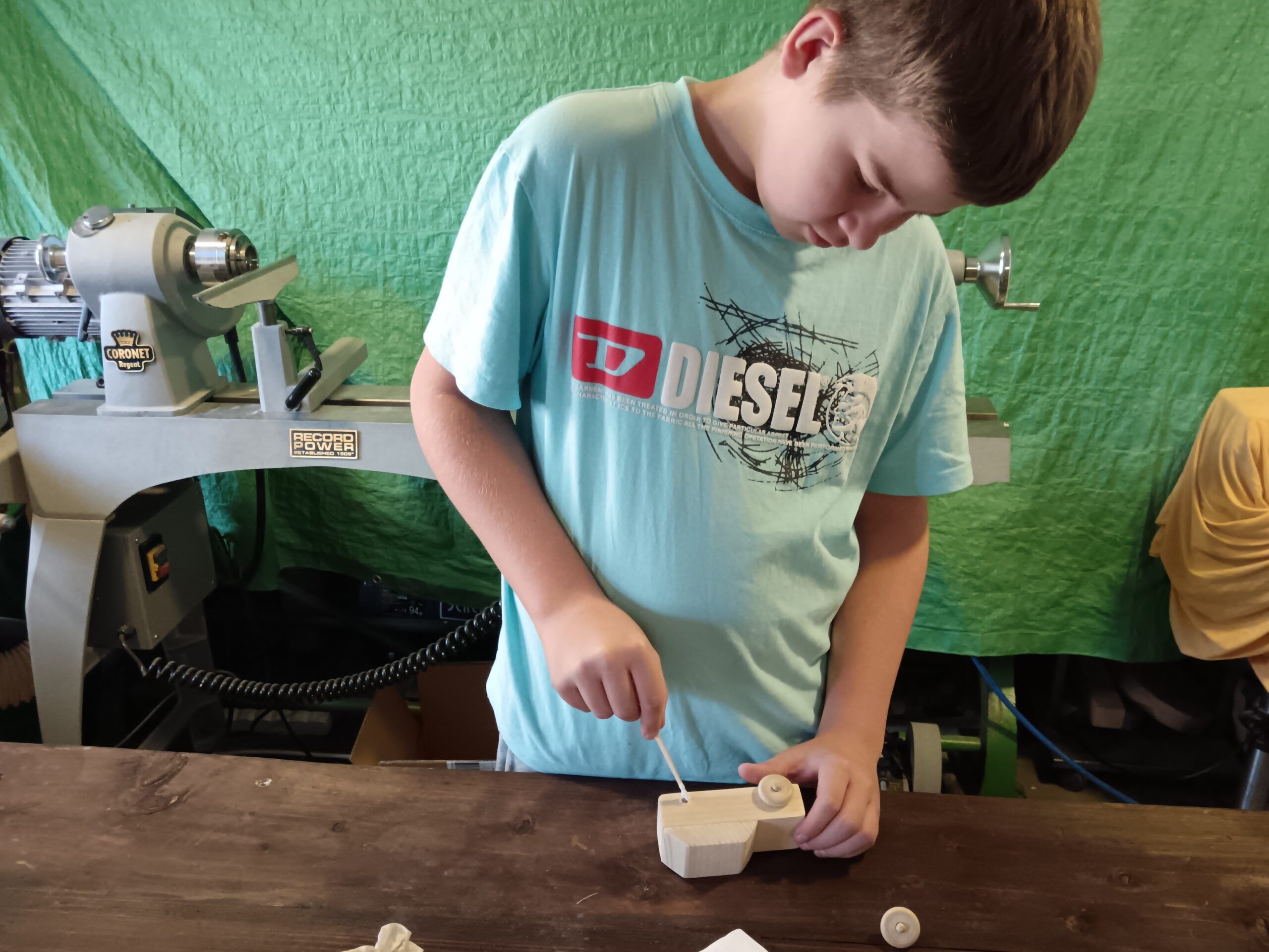 Dílnička 1 – Dřevěné auto - Obrázek 3