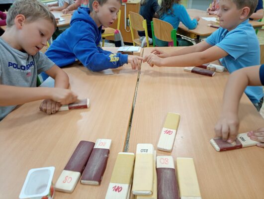 Dílničky ZŠ přívěsek