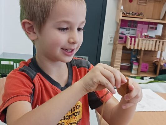 Dílničky ZŠ přívěsek