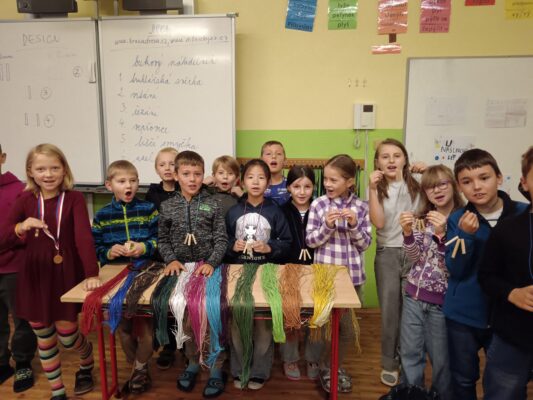 Dílničky ZŠ náhrdelník